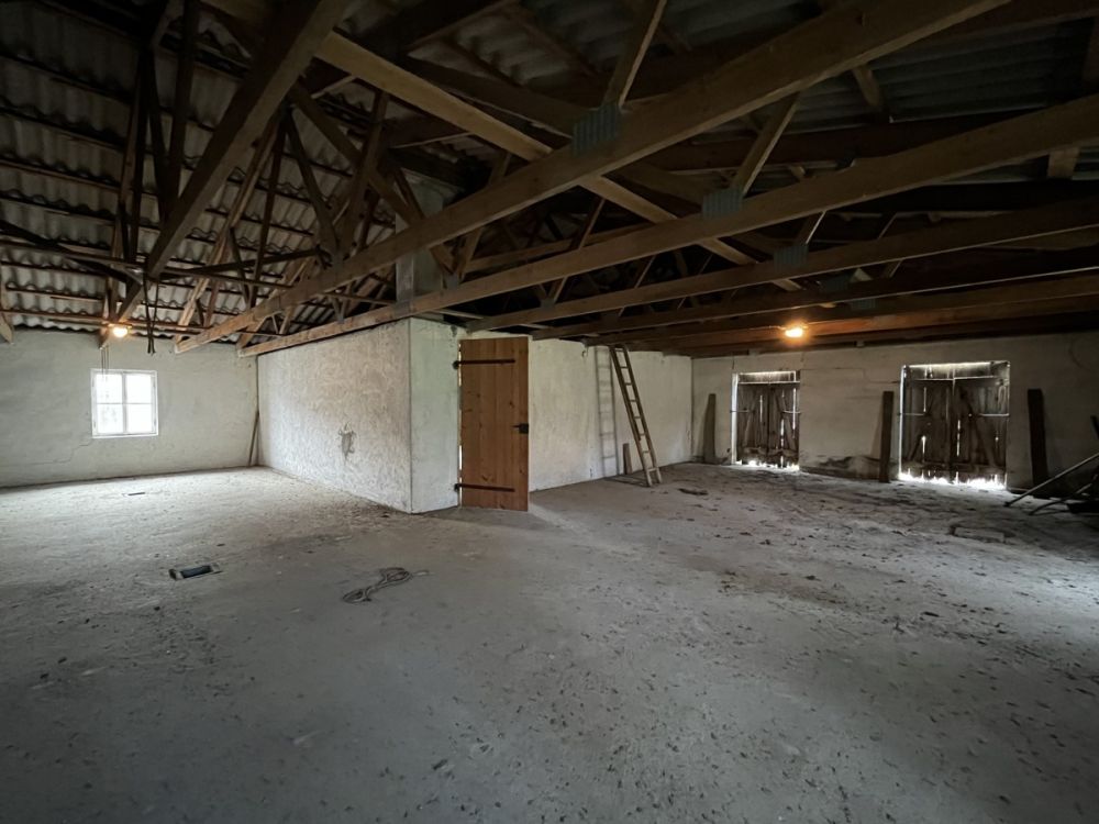 Großzügiges Wohnen in ländlichem Umfeld mit genügend Platz für die ganze Familie und deren Hobbys! (26)