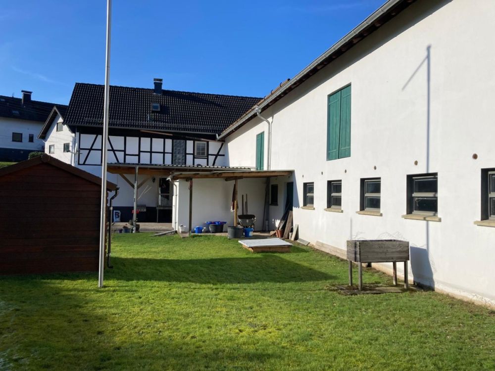 Resthof mit Baulandflächen bei Lindlar-Hohkeppel