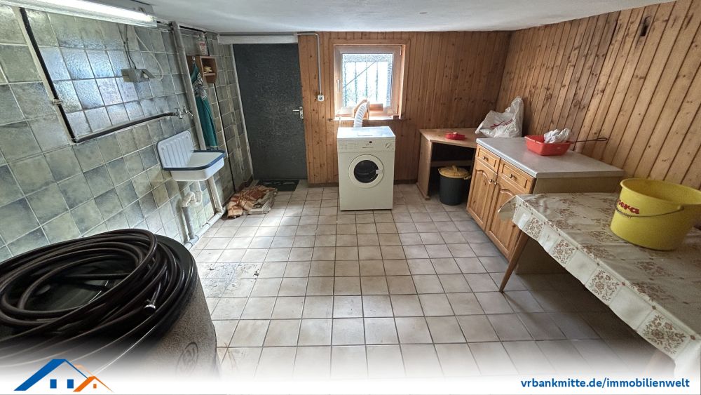 Charmantes Wohnhaus mit großzügigem Grundstück und vielseitiger Scheune