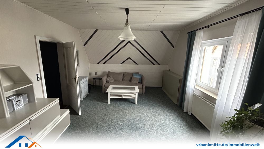 Gepflegtes Einfamilienhaus - auch als Mehrgenerationenhaus geeignet!