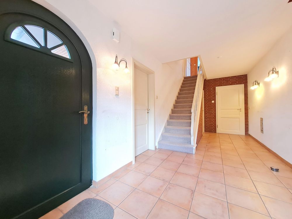 Großzügiges EFH samt liebevoll angelegtem, gepflegten Grundstück in Behrendorf