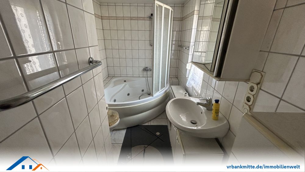 Wohn-Duo: Zwei Häuser mit Zusatzgrundstücken in Weißenborn