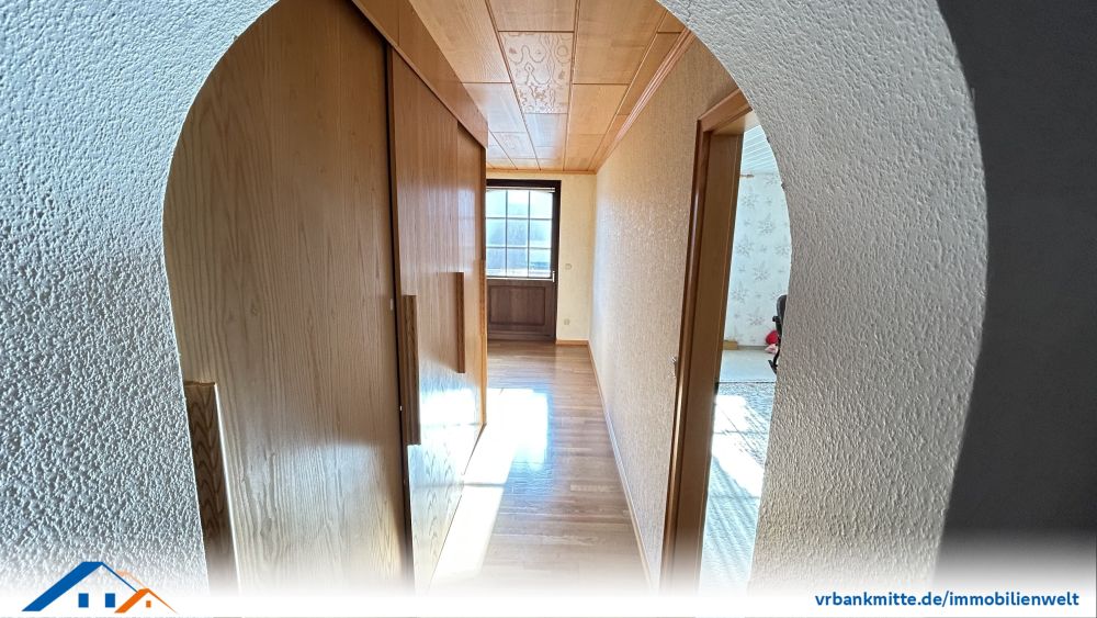 1.OG Flur  Kleiderschränke