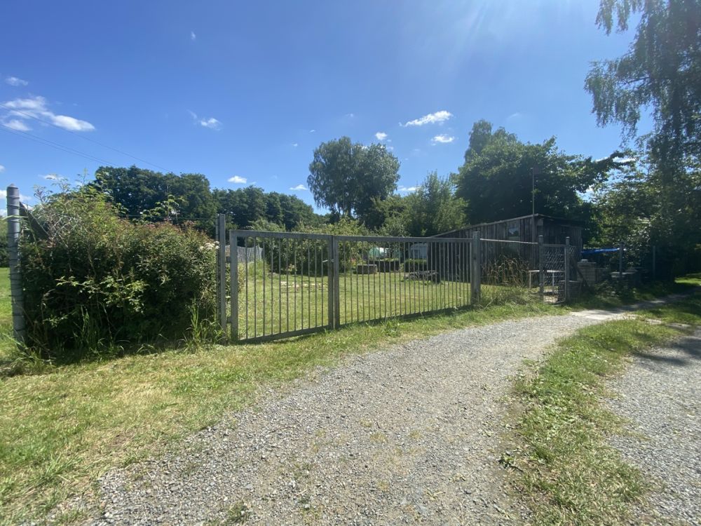 Wohnen am Merklsteig - Charmantes Reihenmittelhaus mit Garage, Wintergarten, Freischwimmbecken und zusätzlichem Gartengrundstück in begehrter Wohnlage in Weiden!