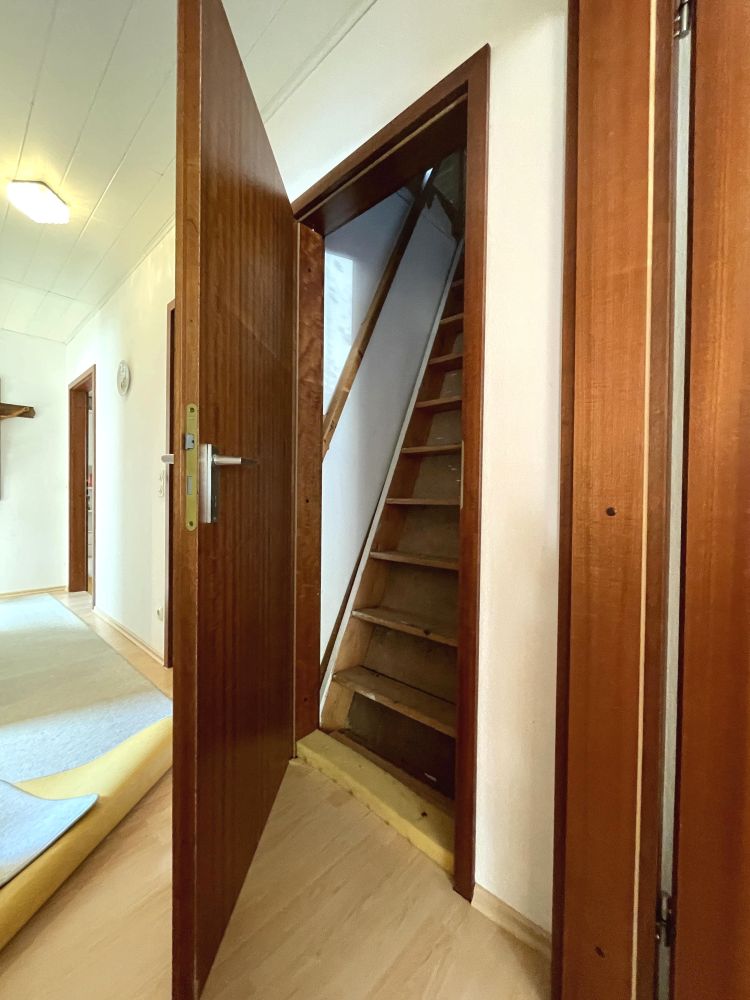 BUNGALOW-FERTIGHAUS AUF ÜBER 1.000 m²