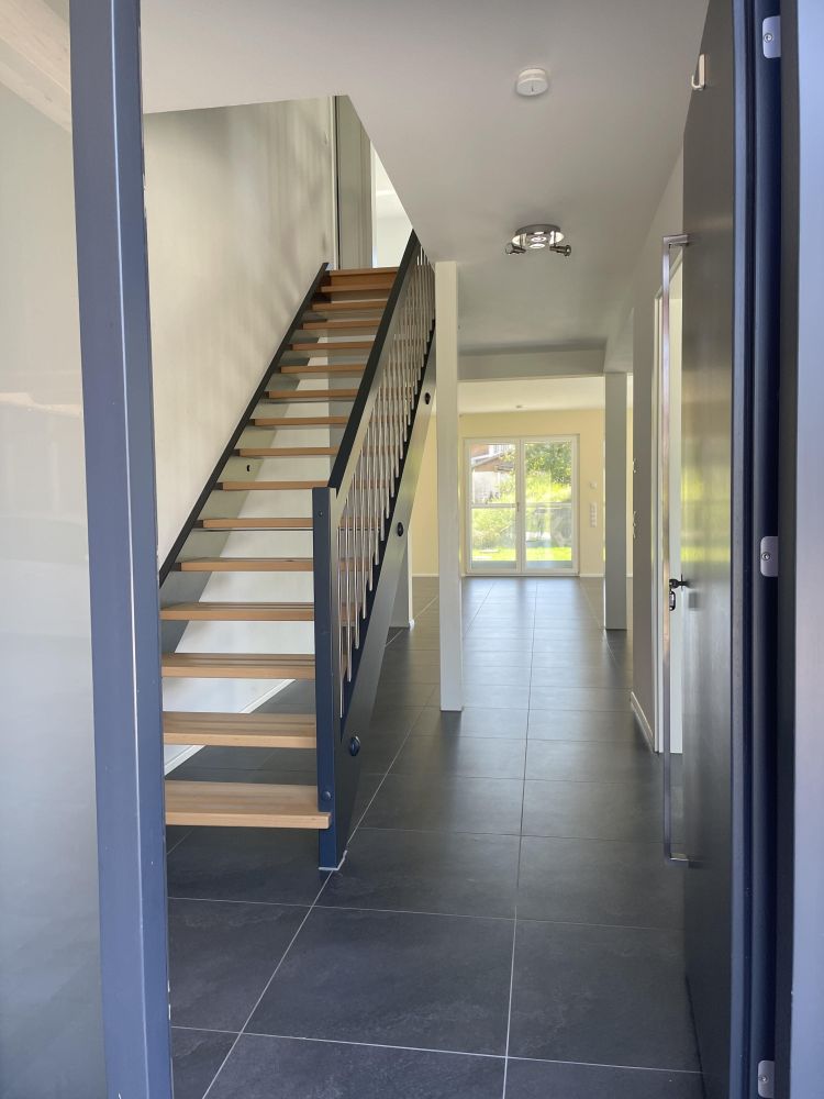 FREI: NEUWERTIGES MARKEN-FACHWERK-HAUS