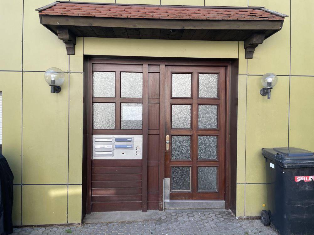 5-FAMILIEN-HAUS - VOLL VERMIETET