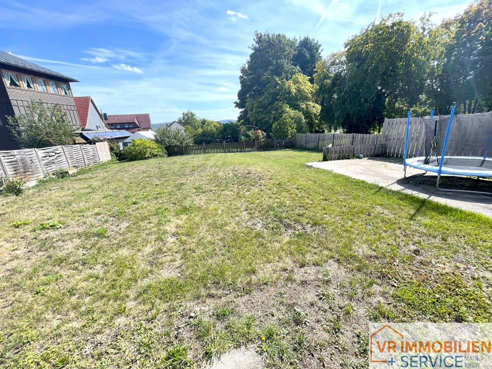 Urlaub für Gäste und ein Zuhause für Sie! - Wohnhaus mit Pension in idyllischer Lage von 97647 Hausen!