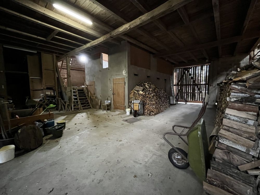 Großzügiges Wohnen in ländlichem Umfeld mit genügend Platz für die ganze Familie und deren Hobbys! (29)