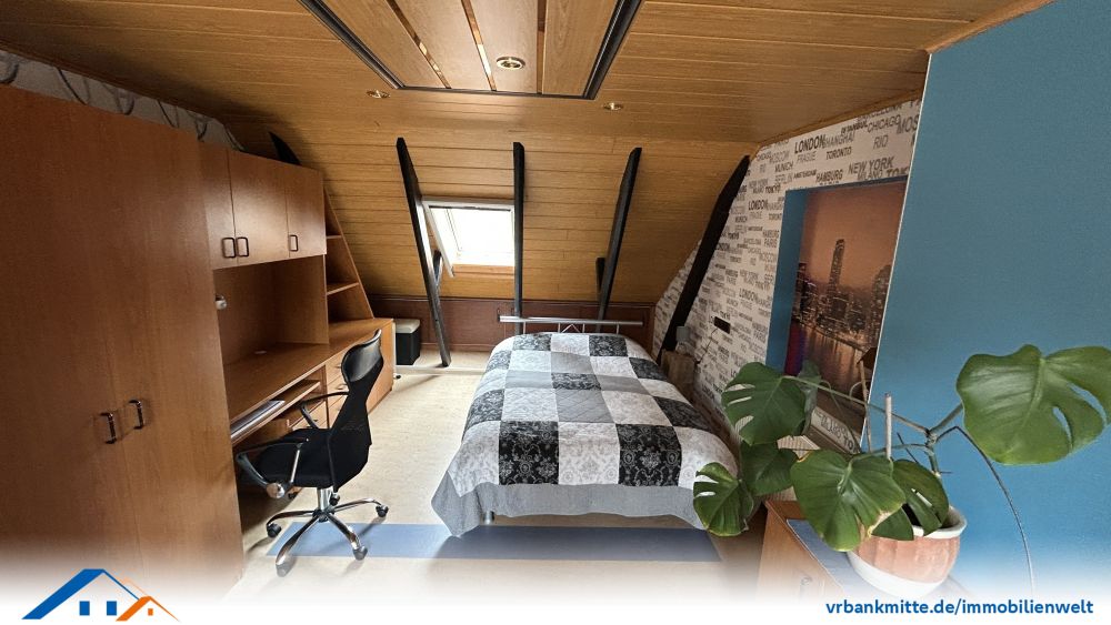 Gepflegtes Einfamilienhaus - auch als Mehrgenerationenhaus geeignet!