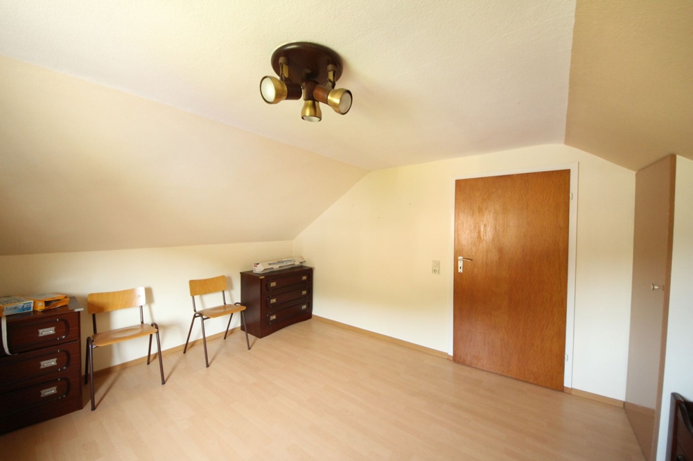 Zimmer Dachgeschoss -Bild 2 (nicht in Wohnfläche enthalten)