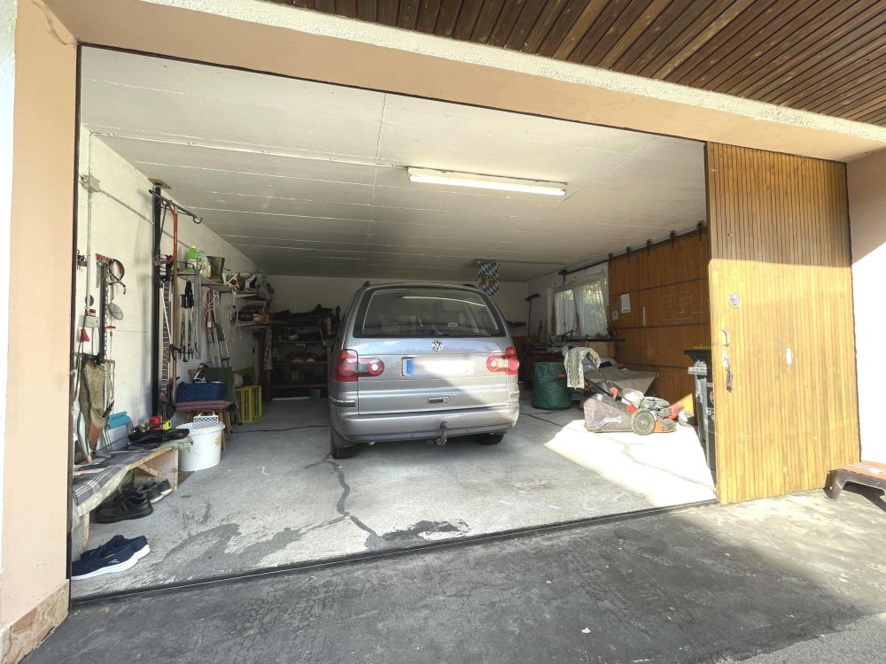 BUNGALOW-FERTIGHAUS AUF ÜBER 1.000 m²