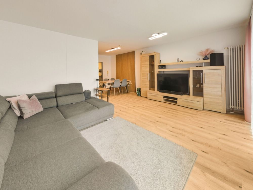 Sichere Kapitalanlage mit Mietpreissteigerungspotential in der Schlossstadt Schillingsfürst! (3)