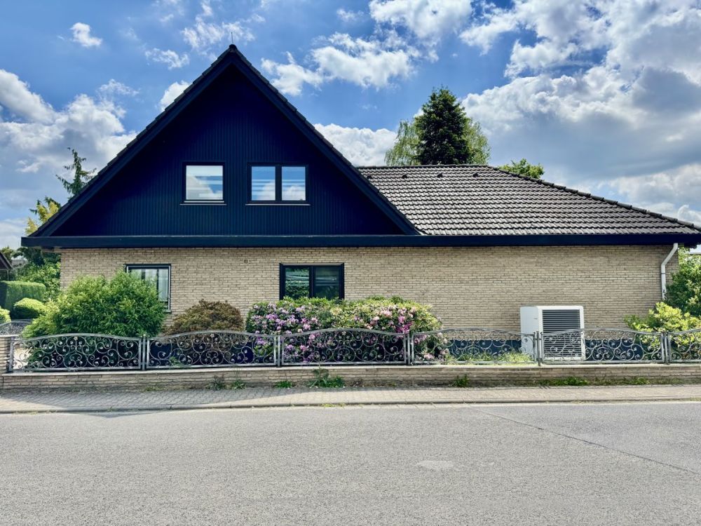 Charmantes Einfamilienhaus mit großem Garten
in ruhiger Lage von Babenhausen
- mit neuer Luftwärmepumpe -