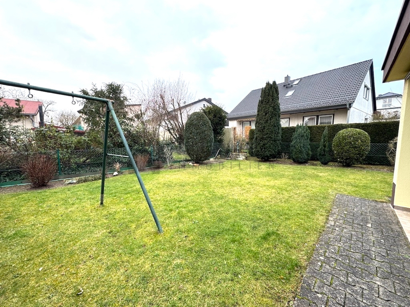 Großes Mehrfamilienhaus mit Garten in schöner Lage von Mörfelden