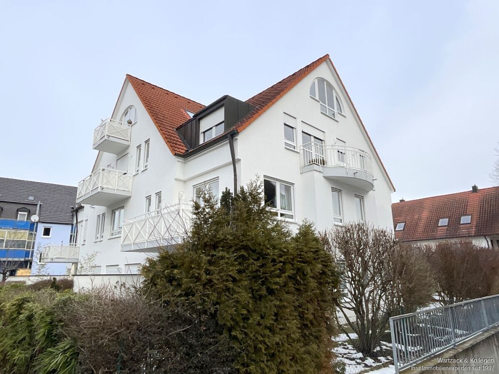 gepflegtes Mehrfamilienhaus