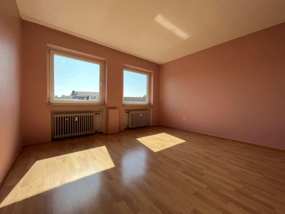 Dülken: 2-Zimmer Eigentumswohnung im 3. Obergeschoss mit Sonnenloggia ohne eigenen Stellplatz