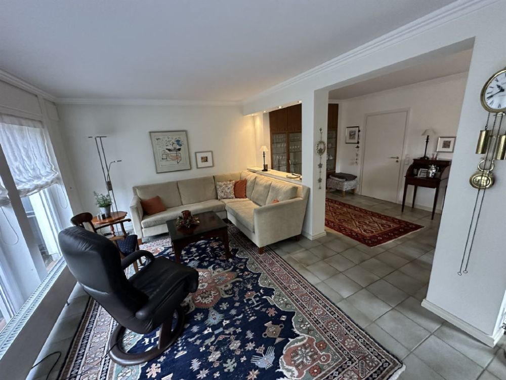 / Großzügige Doppelhaushälfte in Meschede - 
mit Platz für die ganze Familie!