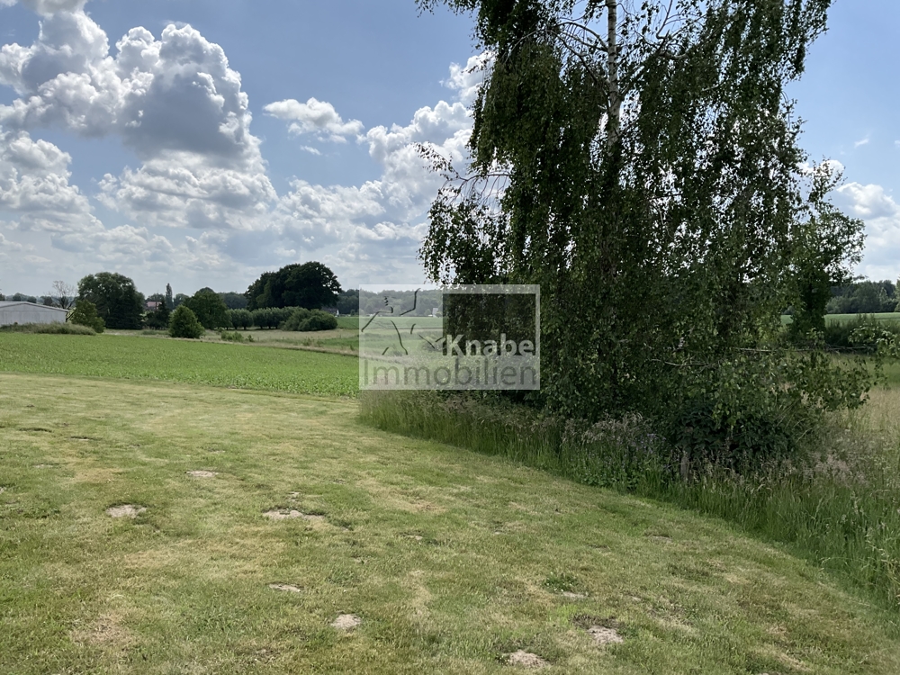 Zuhause am Randes eines Naturschutzgebietes - mit Entwicklungspotential!