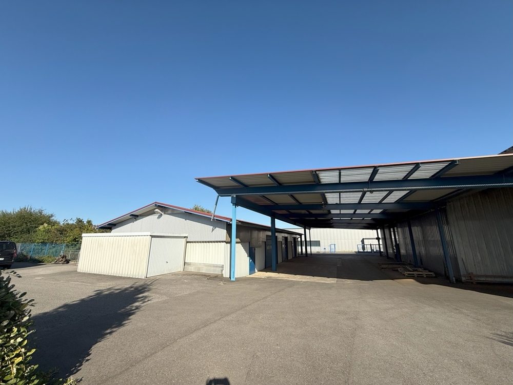 Halle 3 und Ansicht Halle 5