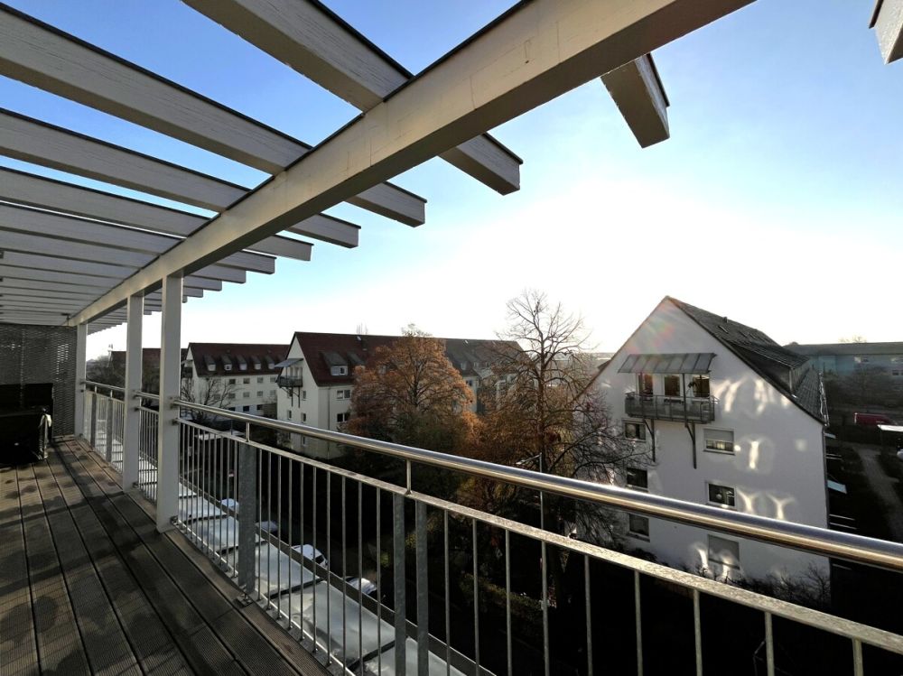 Traumhafte 2-Zimmer-Wohnung mit top Ausstattung und Ausblick in Fürth (3)