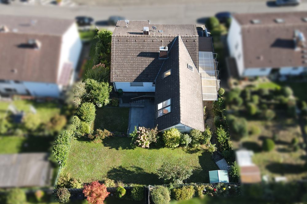 Sofort bezugsfrei – Attraktives Zweifamilienhaus für Familie und Generationen in Reinheim