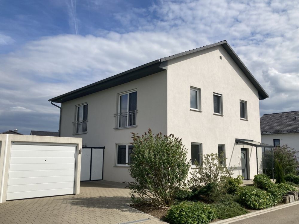 Sofort einziehen und wohlfühlen - Neuwertiges Einfamilienhaus in der Schloßstadt Schillingsfürst!