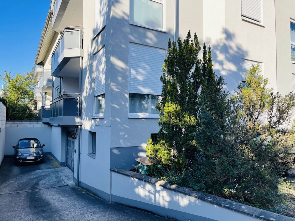 Schöne zwei Zimmer  Eigentumswohnung in Mörfelden-Walldorf - 1. Obergeschoss