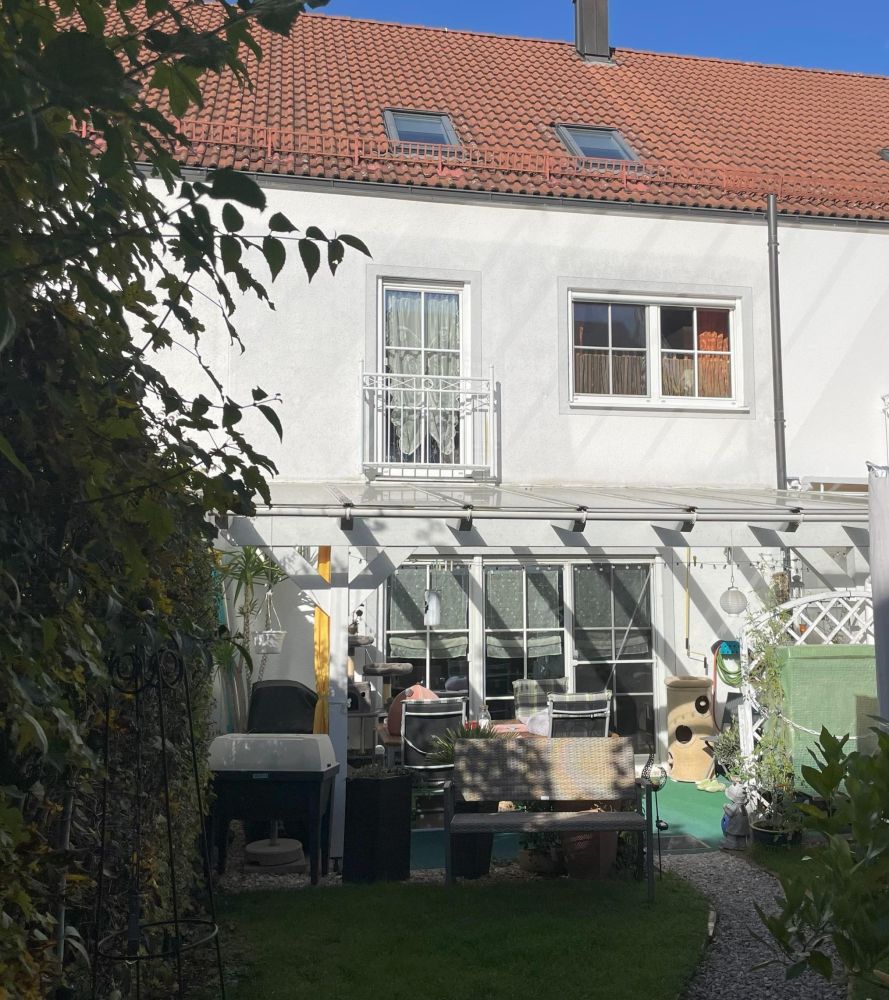 BEREIT FÜR DIE ZUKUNFT: FUSSBODEN-HEIZUNG UND "YTONG"-WÄNDE