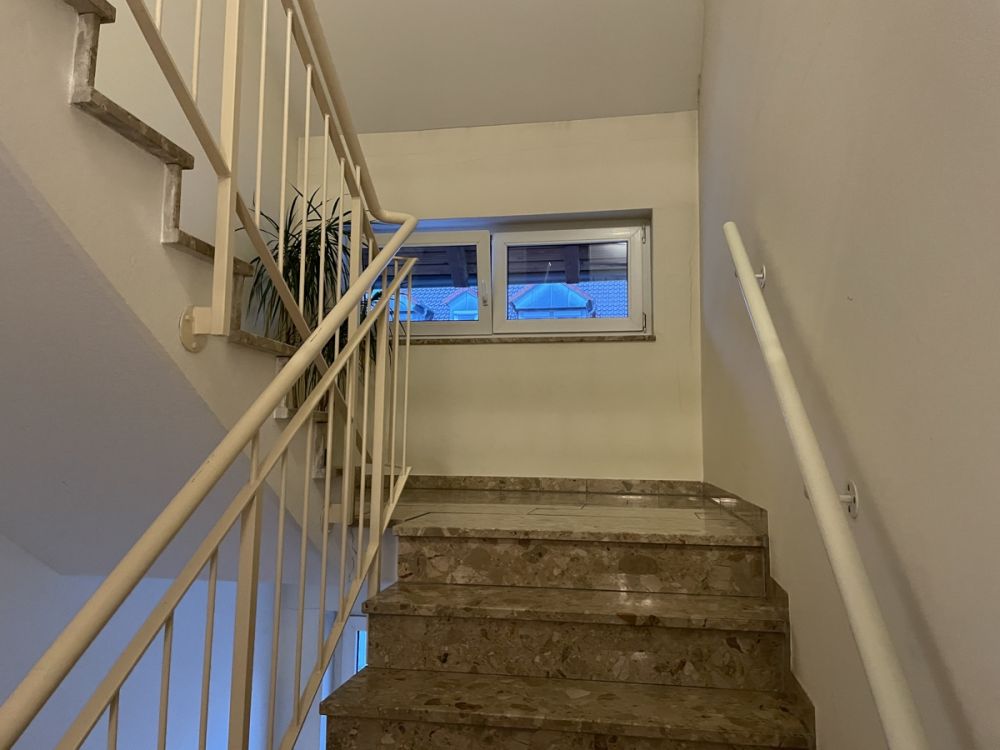 Sehr schöne, sonnige 3-Zimmer-Wohnung mit Balkon und Stellplatz in Altenstadt/WN zu verkaufen!