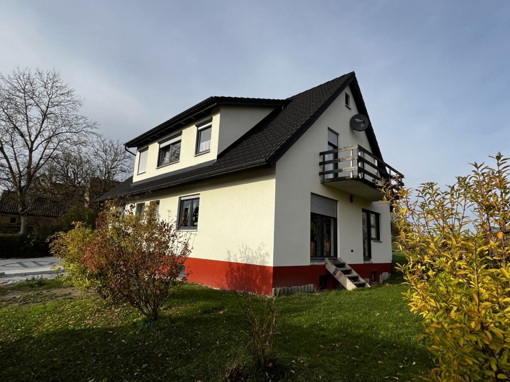 Ideale Voraussetzungen für die junge Familie – gemütliches Wohnen mit ländlichem Umfeld!