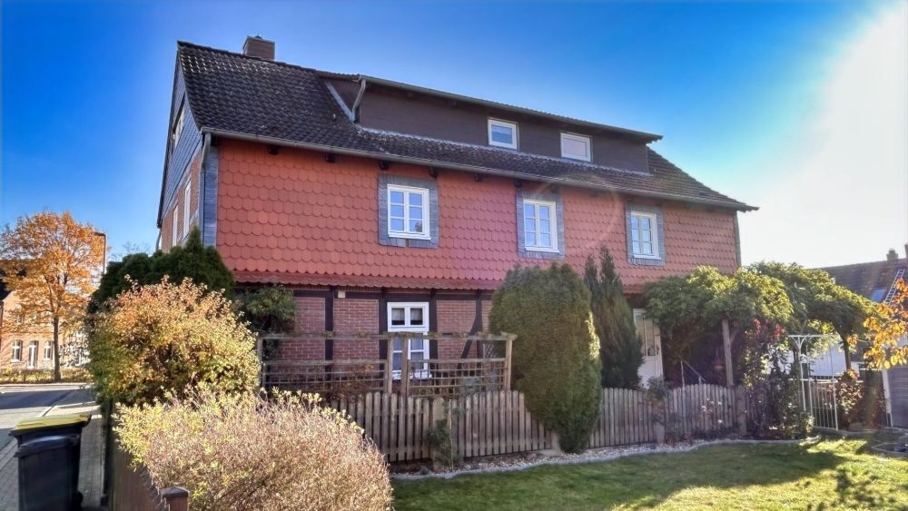 Hauseingang rechts (WE 1)