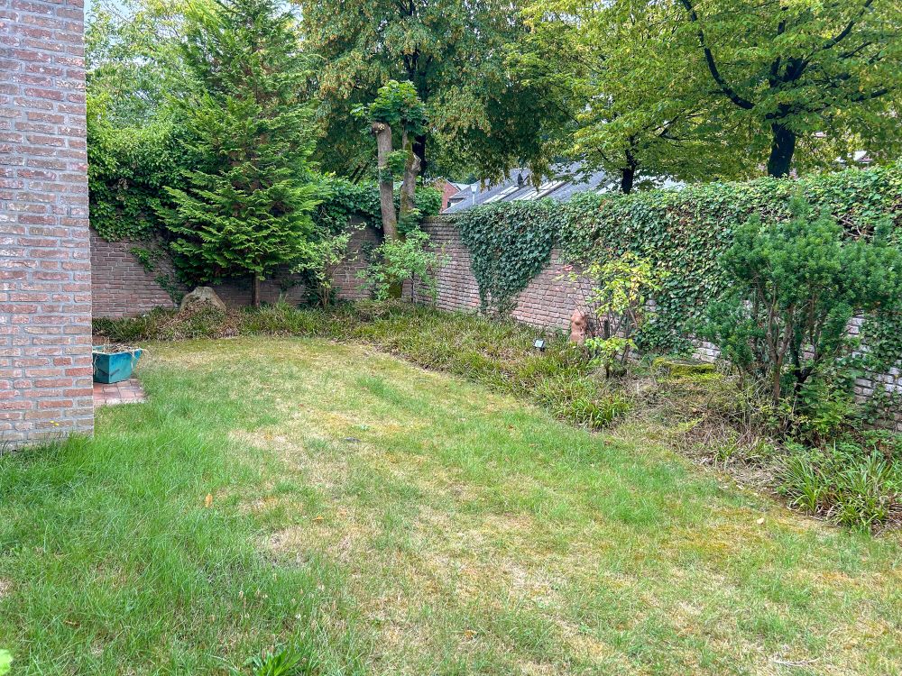 Architektonisches Unikat - Großzügiges Atriumhaus mit offener Bauweise und privaten Garten