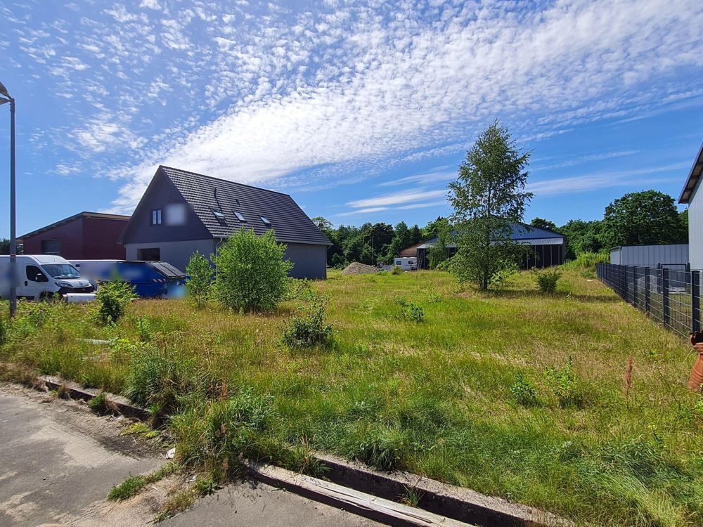 Großartige Basis für z.B. einen (Handwerks-) Betrieb oder als Anlage