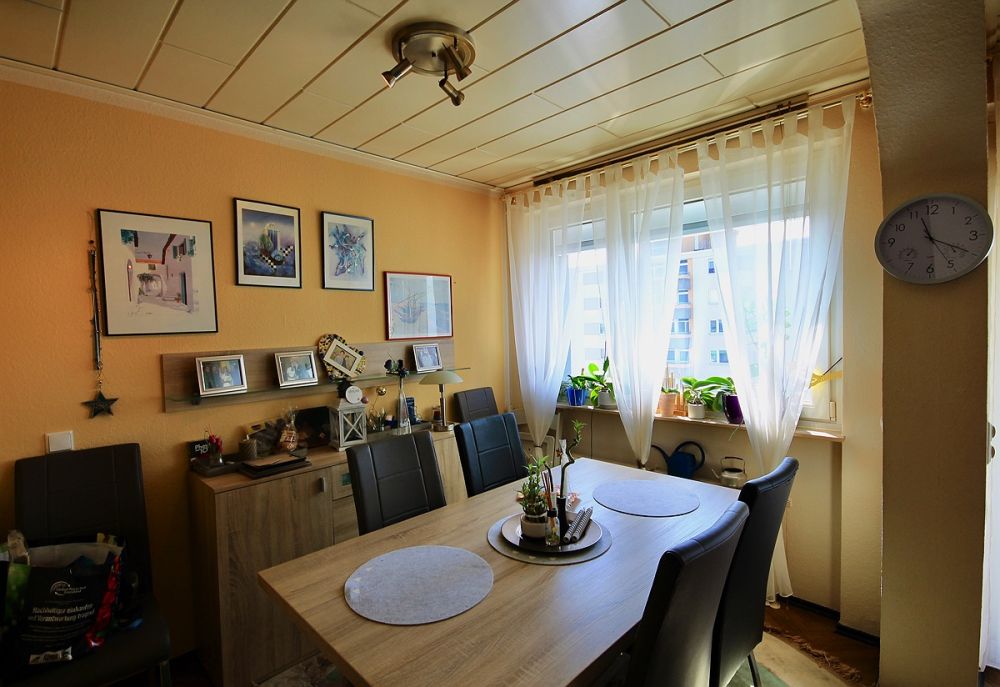 Modernes Wohnen mit Weitblick – 
4-Zimmer-Wohnung im 11. Stock in Obertshausen-Hausen