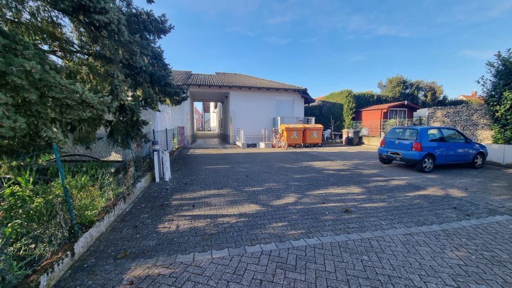 Gutes Mehrfamilienhaus in Rüsselsheim: Attraktive Investitionsmöglichkeit mit Mietpotenzial