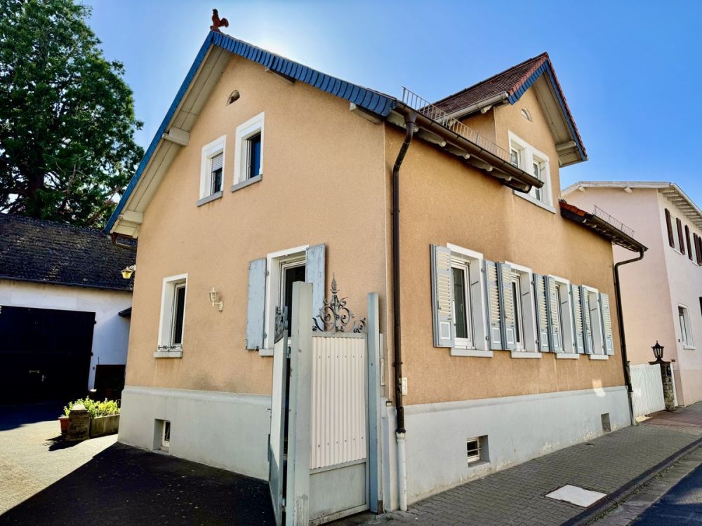 Historisches Juwel mit Scheune und Innenhof – 
eine Rarität im Herzen von Oberursel