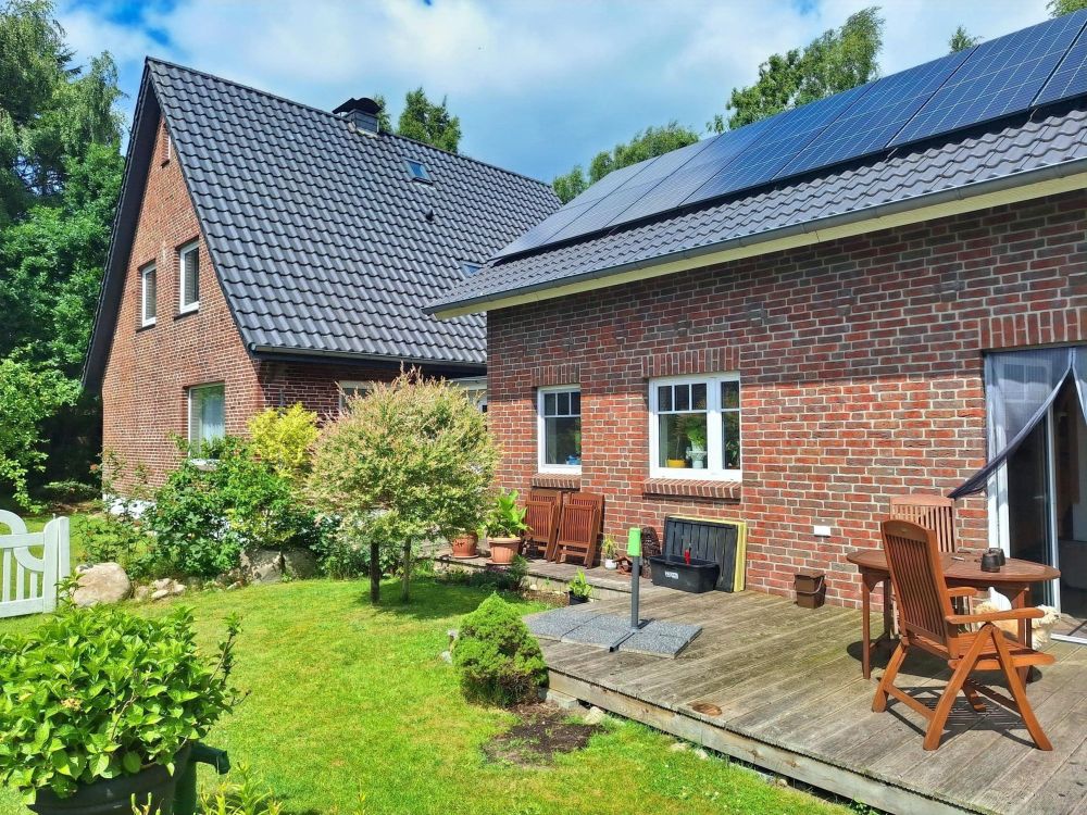 Wohnen" Am See"- Einfamilienhaus mit tollem Anbau in Havetoft