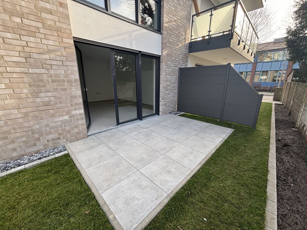 Mit Garten und 2 Stellplätzen!
hochwertige 3-Zimmer Mietwohnung
in zentraler Lage von Rheine! (3)