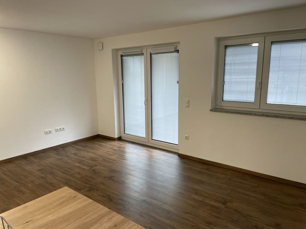 Neuwertige barrierefreie Eigentumswohnung in kleiner Wohnanlage - sofort beziehbar