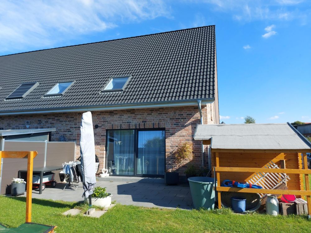 Hochwertiges Reihenendhaus mit PKW-Stellplatz in schöner Lage von Gnutz