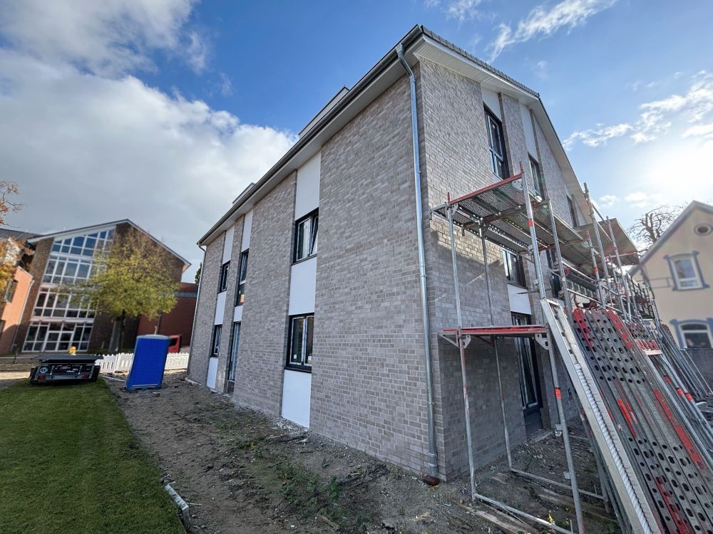 Erstbezug!
hochwertige 3-Zimmer Wohnung 
mit Stellplatz in stadtzentraler Lage
von Rheine zur Miete!