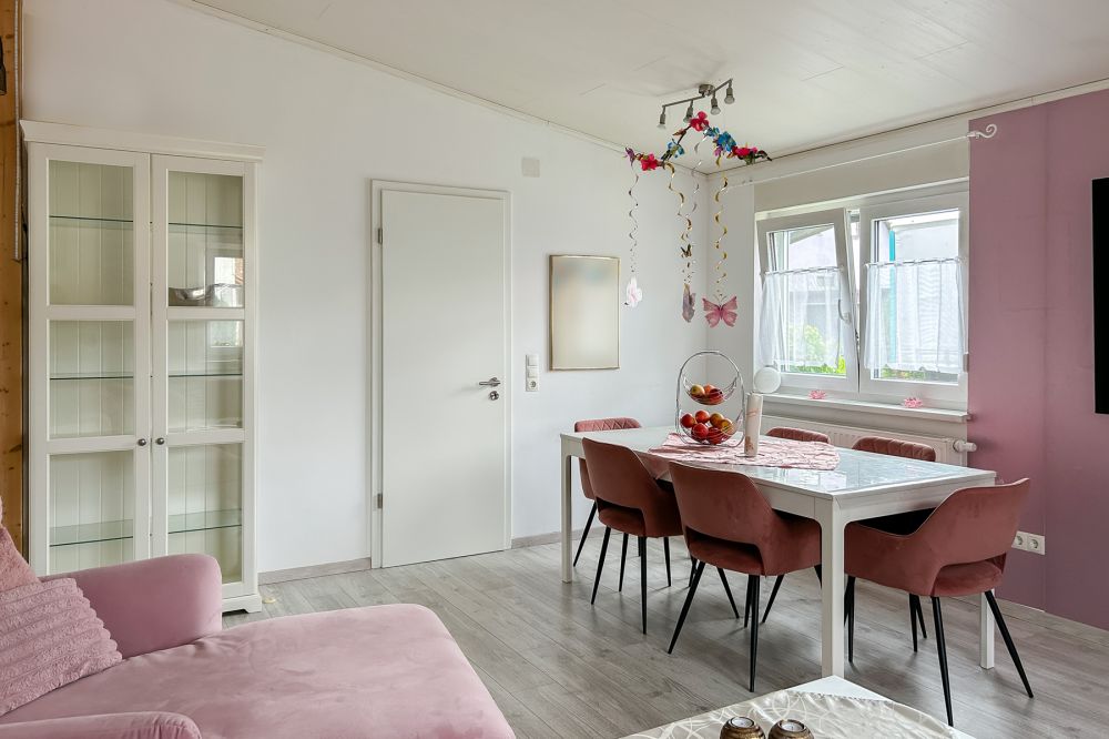 Platz für die ganze Familie – modernisiertes Einfamilienhaus mit Gartenparadies, Garage und Carport!