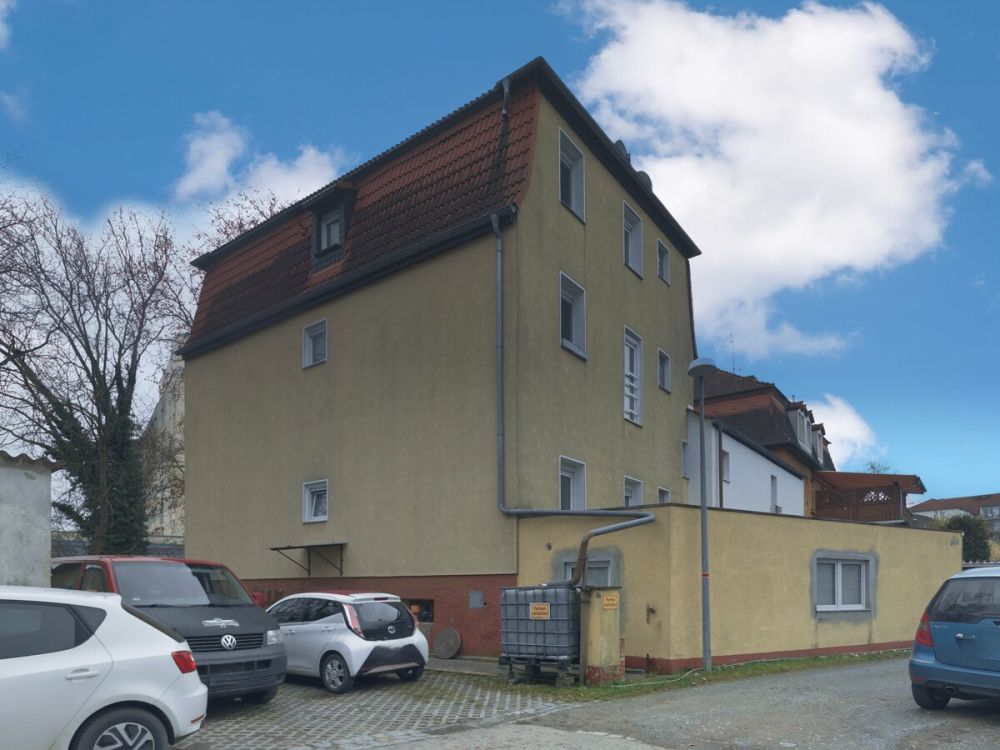 Großzügiges Wohnen für die Mehrgenerationenfamilie oder Kapitalanlage mit Wertsteigerungspotential - hier wird beides möglich! (3)