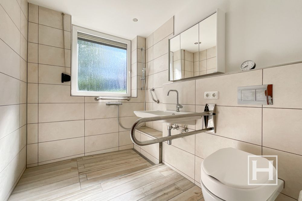 Zweifamilienhaus in bester Lage