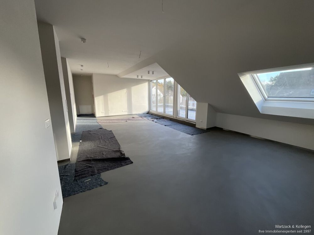 Neubau-Erstbezug: 
Wunderschöne, helle Dachterrassenwohnung 
in Schwabach-Penzendorf