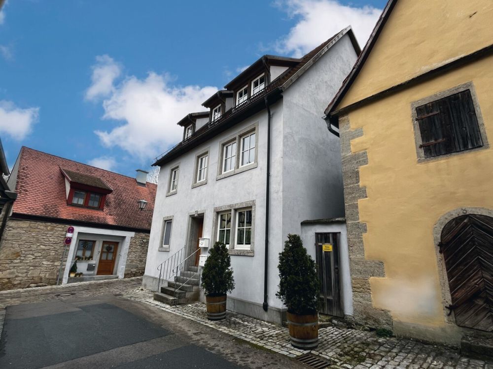 Wohnen & vermieten in der historischen Altstadt von Rothenburg o. d. Tauber - Einfamilienhaus mit zwei Apartments (3)
