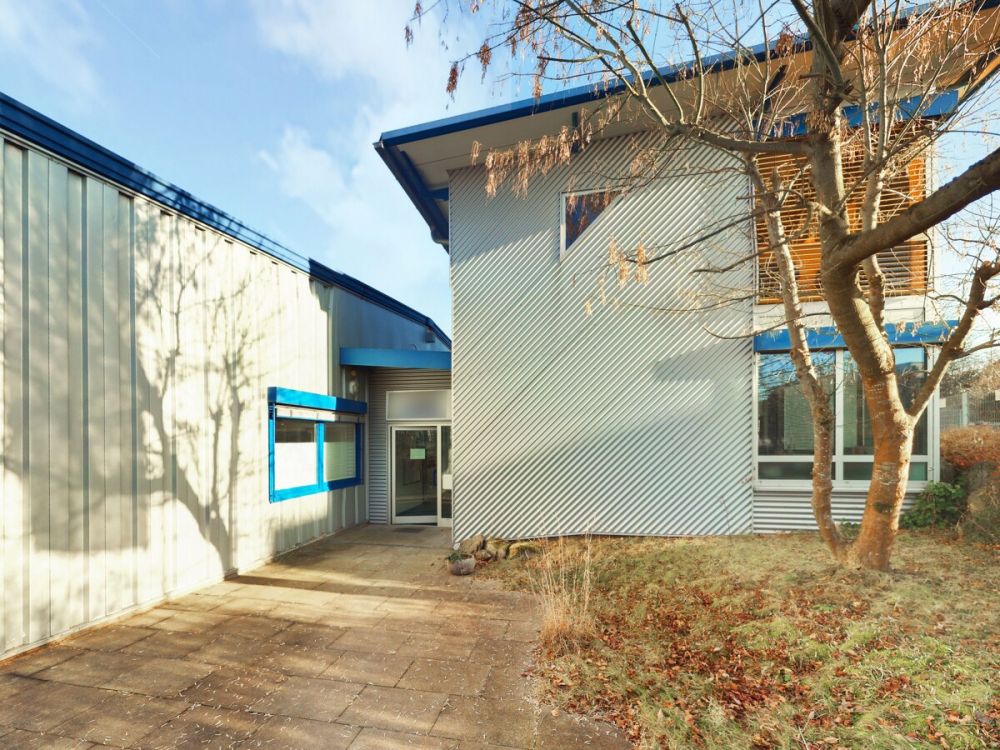 Attraktive und vielfältig nutzbare Gewerbeeinheit in Roßtal! (3)