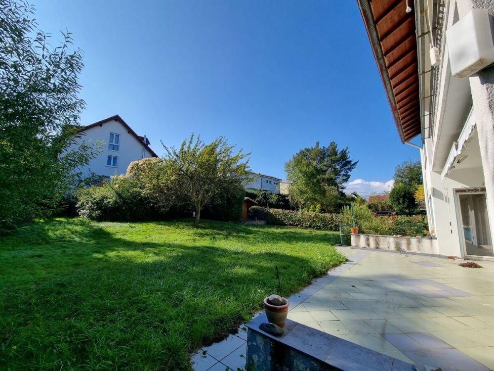 Wehrheim-Obernhain 2-FH in Top-Lage-Sanierung notwendig!