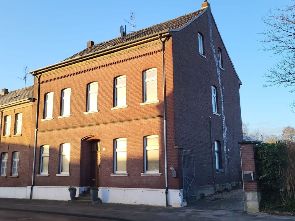 seitliches Frontbild